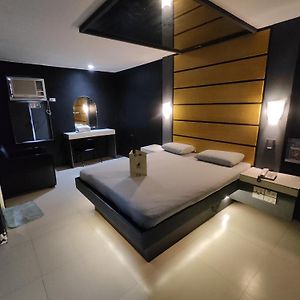 Halina Hotel